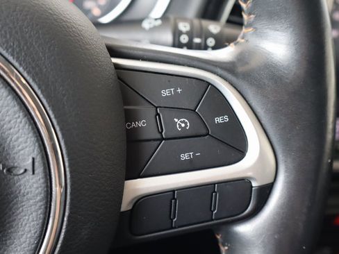 Used 2019 Jeep Compass Limited image 22