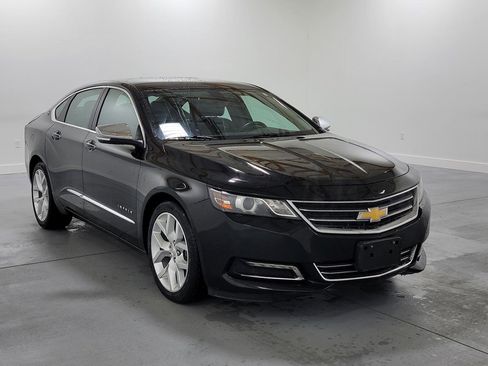Used 2019 Chevrolet Impala Premier FWD image 2