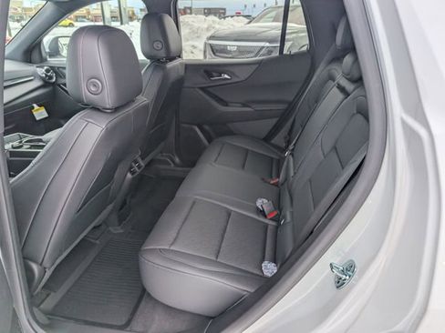 New 2026 Chevrolet Equinox LT w/ Convenience Package II image 9