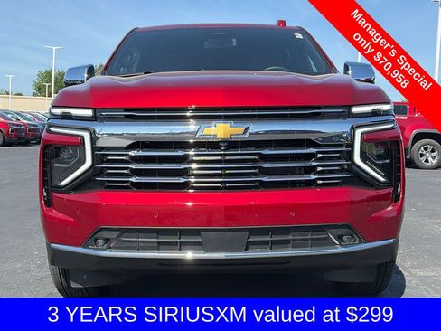 Used 2025 Chevrolet Suburban Premier AWD/4WD image 2