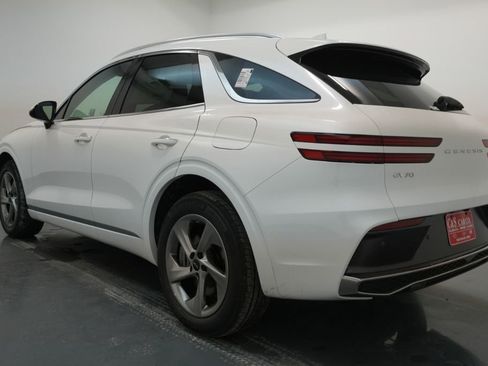 New 2026 Genesis GV70 2.5T image 8
