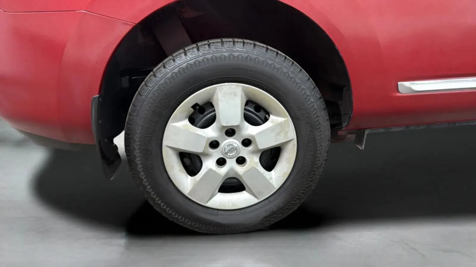 Used 2013 Nissan Rogue S FWD image 24