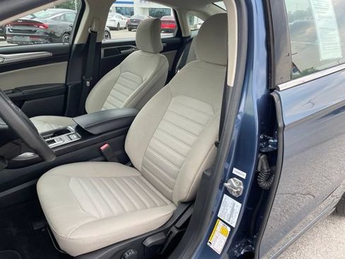 Used 2018 Ford Fusion S FWD image 21