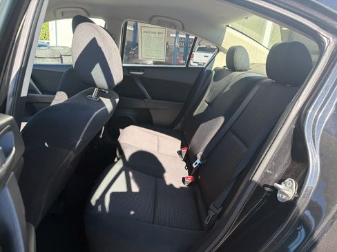 Used 2013 MAZDA MAZDA3 i Sport FWD image 29