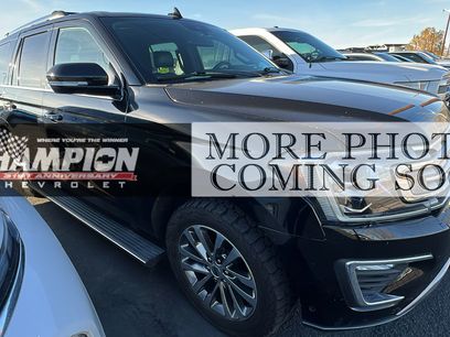 Used 2018 Ford Expedition Limited w/ Equipment Group 301A