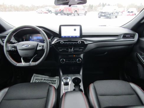 Used 2025 Ford Escape ST-Line Select AWD/4WD image 11