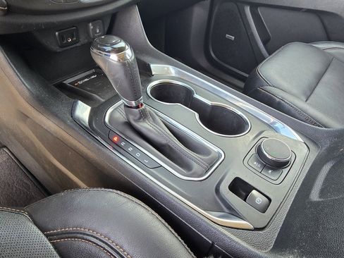 Used 2019 Chevrolet Traverse Premier w/ Driver Confidence II Package image 21