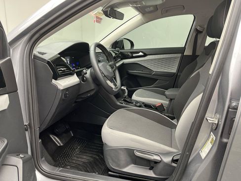 Used 2023 Volkswagen Taos S AWD/4WD image 3