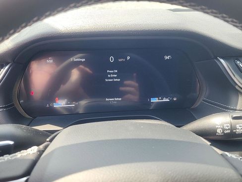 New 2025 Jeep Grand Cherokee L Altitude image 11