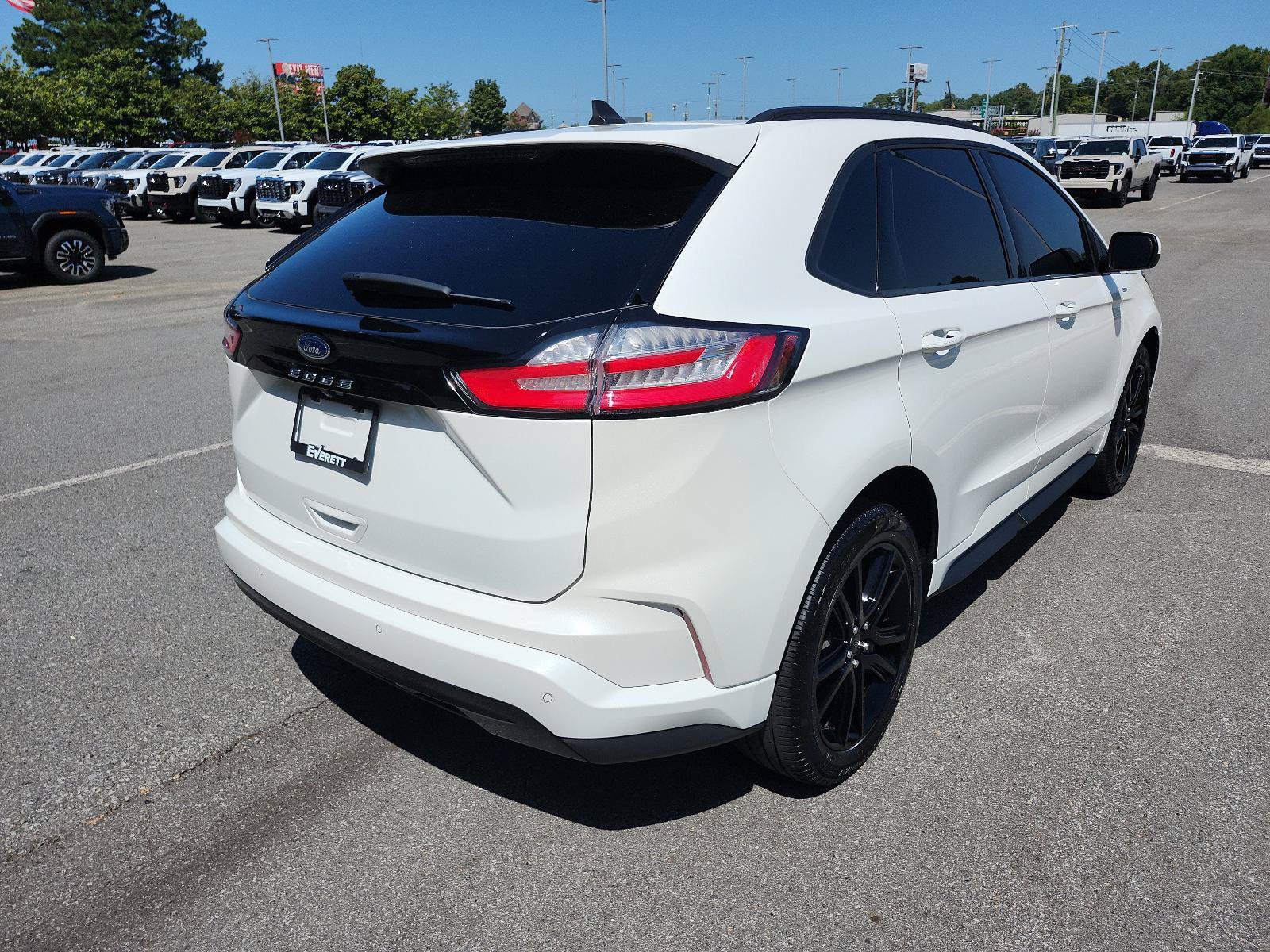 Used 2024 Ford Edge ST-Line AWD/4WD image 3