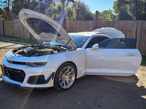 Used 2017 Chevrolet Camaro ZL1 RWD image 26