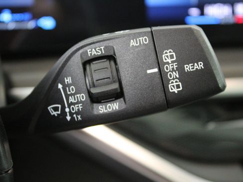 New 2026 BMW X5 xDrive50e image 31