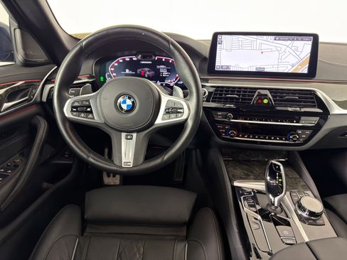 Certified 2023 BMW M550i xDrive w/ Executive Package image 31