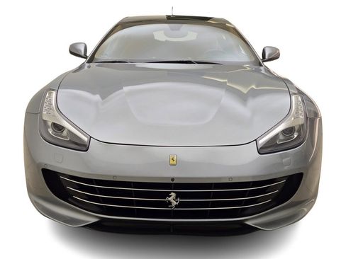 Used 2017 Ferrari GTC4Lusso AWD/4WD image 2