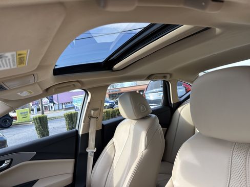 Used 2023 Acura TLX w/ Technology Package image 28