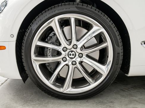Used 2024 Bentley Continental GT Mulliner AWD/4WD image 10