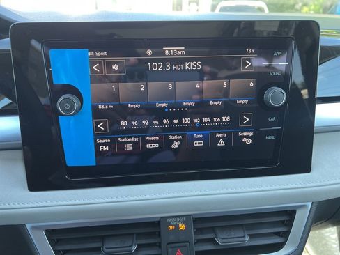 New 2025 Volkswagen Taos SE image 25