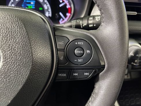 Used 2023 Toyota RAV4 XLE Premium FWD image 27