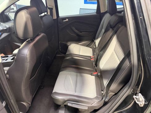 Used 2017 Ford Escape SE w/ Equipment Group 201A image 17