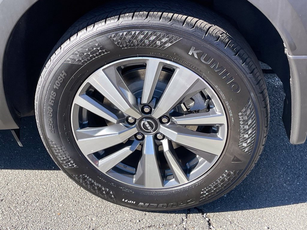 Certified 2024 Nissan Pathfinder SL AWD/4WD image 35