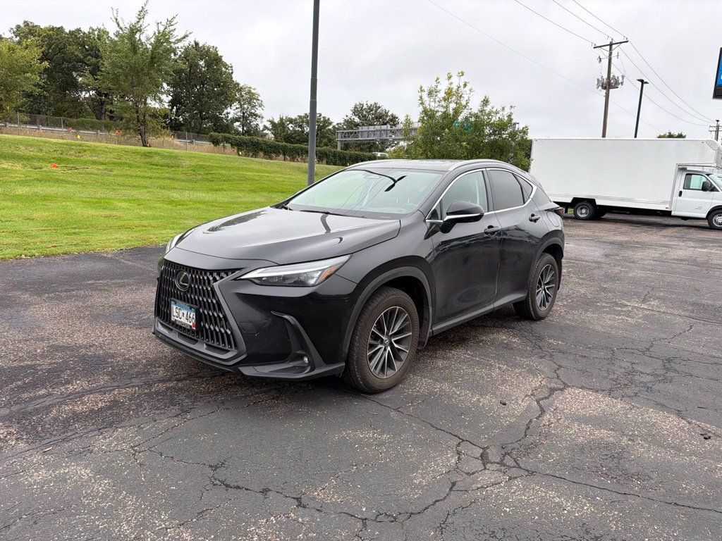 Used 2024 Lexus NX 350 AWD w/ Vision Package image 4