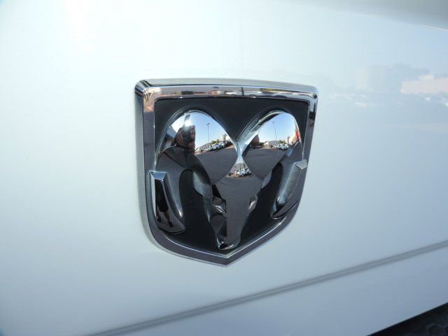 Used 2019 RAM 1500 Classic SLT RWD image 14