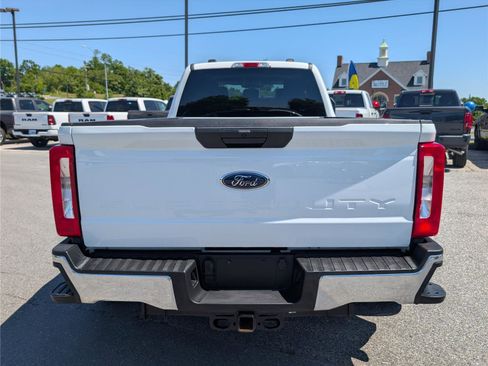 Used 2026 Ford F350 XLT AWD/4WD image 4