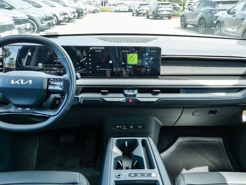 New 2026 Kia EV9 Wind image 14