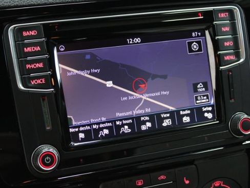 Used 2016 Volkswagen Jetta Sport FWD image 3