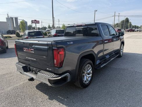 Used 2022 GMC Sierra 1500 SLT w/ SLT Premium Package AWD/4WD image 5