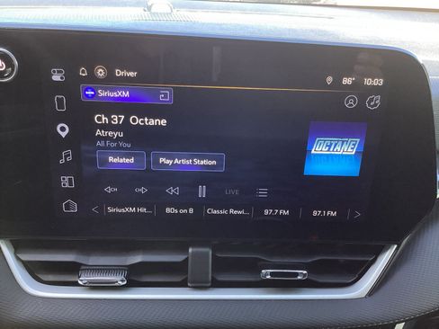 Used 2025 Chevrolet Equinox LT FWD image 22