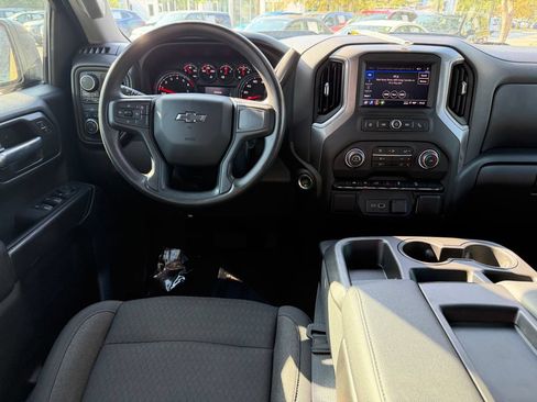 Used 2022 Chevrolet Silverado 1500 Custom Trail Boss AWD/4WD image 14