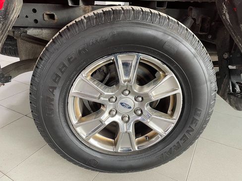 Used 2015 Ford F150 XLT w/ Equipment Group 302A Luxury image 13