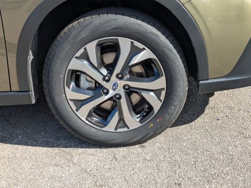 Certified 2022 Subaru Outback Touring XT image 11