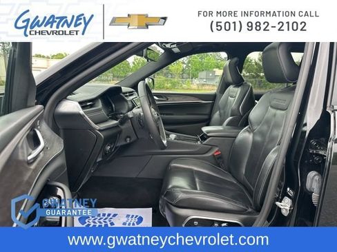 Used 2023 Jeep Grand Cherokee Overland w/ Luxury Tech Group IV AWD/4WD image 22