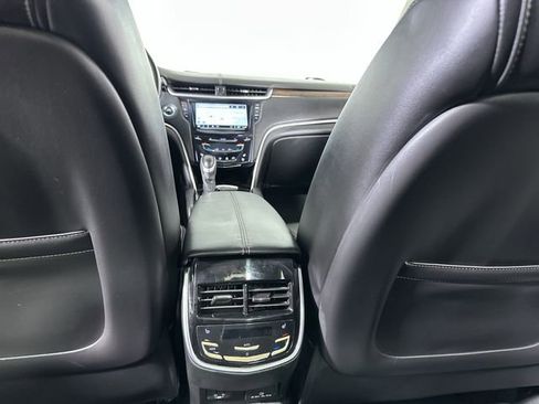 Used 2019 Cadillac XTS Premium Luxury FWD image 22