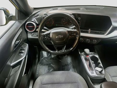 Used 2024 Chevrolet Trax RS w/ Driver Confidence Package FWD image 22
