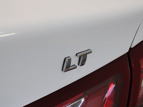 Used 2022 Chevrolet Malibu LT image 43