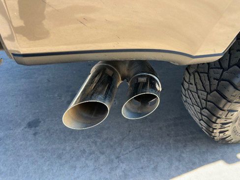 Used 2021 Ford F250 XLT w/ XLT Premium Package image 13