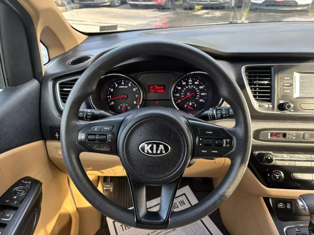 Used 2018 Kia Sedona LX FWD image 20