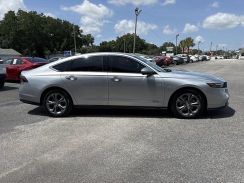Used 2024 Honda Accord EX image 6