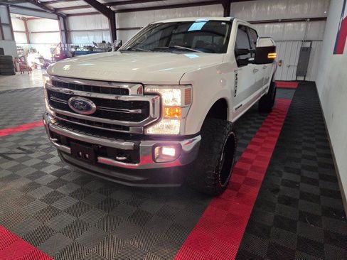 Used 2021 Ford F250 Lariat w/ Lariat Ultimate Package image 22