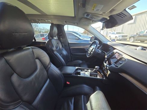 Used 2020 Volvo XC90 T6 Inscription w/ Protection Package Premier image 4