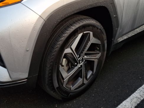 Certified 2023 Hyundai Tucson Limited AWD/4WD image 10