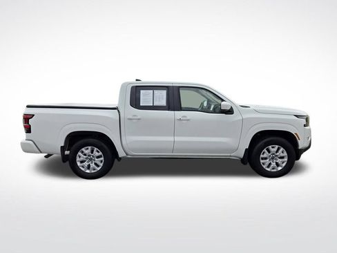 Used 2023 Nissan Frontier SV w/ SV Convenience Package AWD/4WD image 2