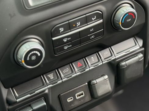 Used 2023 Chevrolet Silverado 2500 Custom w/ Custom Value Package image 23