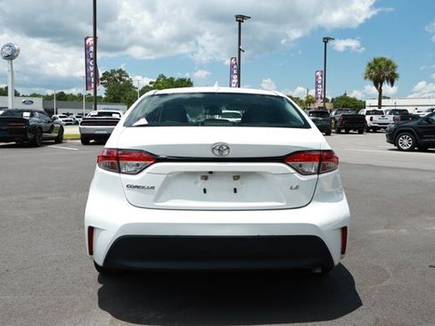 Used 2024 Toyota Corolla LE FWD image 6