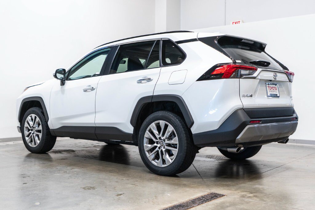 Used 2023 Toyota RAV4 Limited AWD/4WD image 7