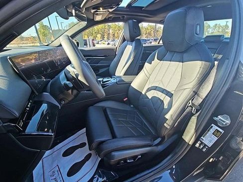 Used 2024 BMW 530i xDrive w/ Premium Package image 6