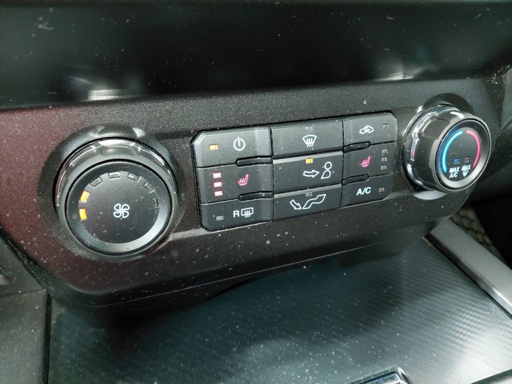 Used 2020 Ford F150 XLT w/ Equipment Group 302A Luxury AWD/4WD image 35
